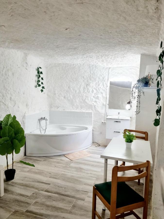 La Cueva Apartaments Valencia ปาเตร์นา ภายนอก รูปภาพ