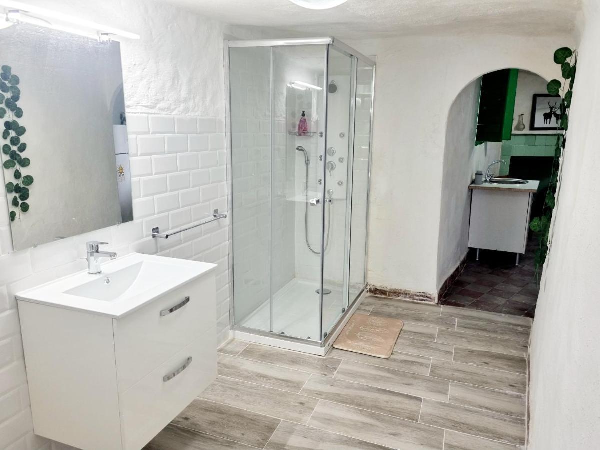 La Cueva Apartaments Valencia ปาเตร์นา ภายนอก รูปภาพ