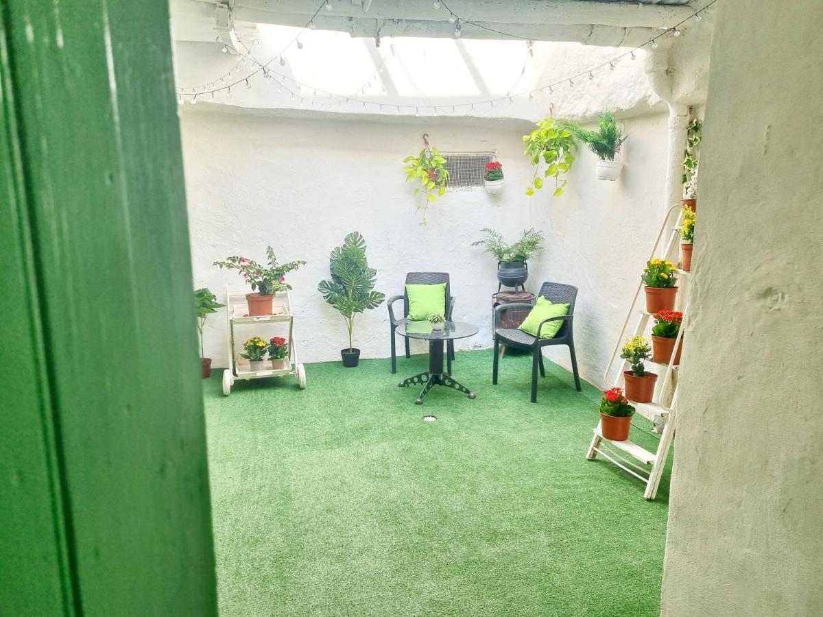 La Cueva Apartaments Valencia ปาเตร์นา ภายนอก รูปภาพ